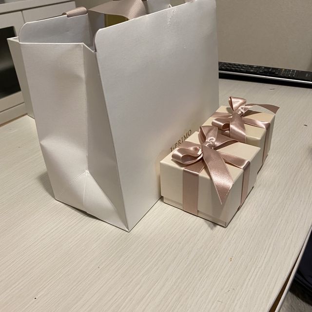 【アイプリモ(I-PRIMO)の口コミ】 好きなダイヤを選んで、組み合わせられるのがよかったです。
0.3カラット…