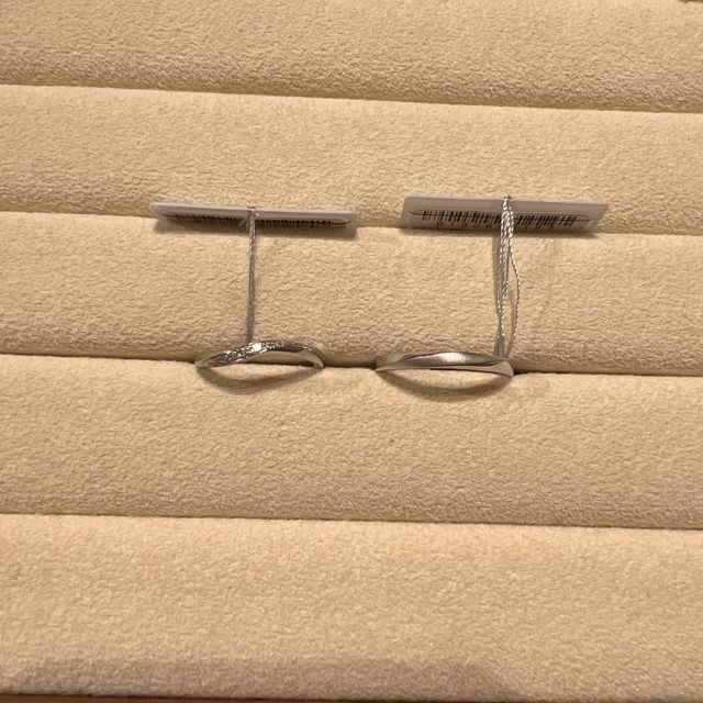 【TRECENTI(トレセンテ)の口コミ】 指のラインや指が長く綺麗に見えると付けた瞬間に思いました。これから、…