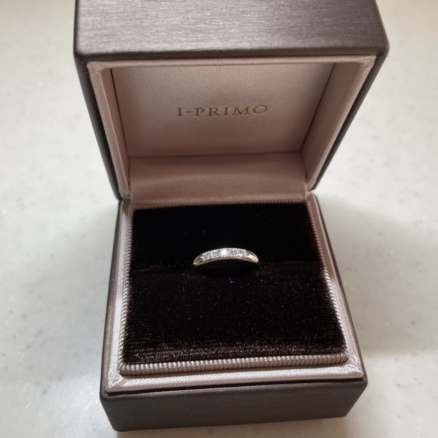 【アイプリモ(I-PRIMO)の口コミ】 つけた時に、キラキラしたものがいいね♪と主人の助言をもとに何個かつけさ…