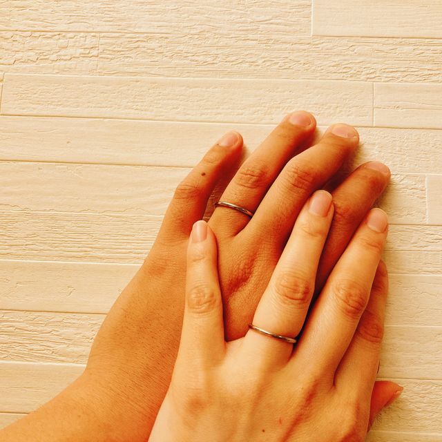 【ケイウノ ブライダル(K.UNO BRIDAL)の口コミ】 これから永く身につけるものなので、年齢と共に馴染んでいくシンプルなも…