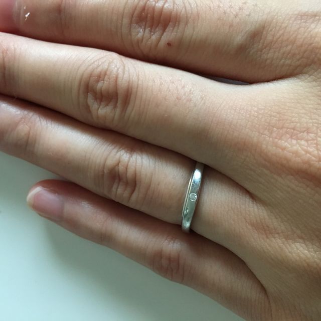 【4℃ BRIDAL(ヨンドシーブライダル)の口コミ】 金属アレルギーが心配だったので、アレルギーの少ない純度の高いプラチナ…