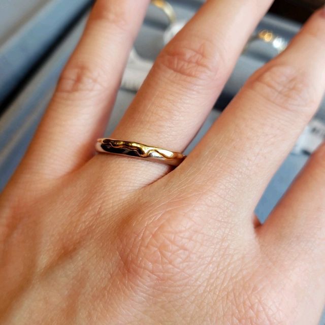 【ケイウノ ブライダル(K.UNO BRIDAL)の口コミ】 ディズニープーさんの指輪目当てで検討に行った。HPの写真でみるより主張…