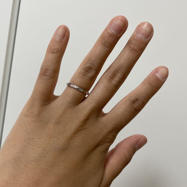 【4℃ BRIDAL(ヨンドシーブライダル)の口コミ】 4℃ブライダルのアクセサリーがずっと好きでした。
初めて彼からもらったア…