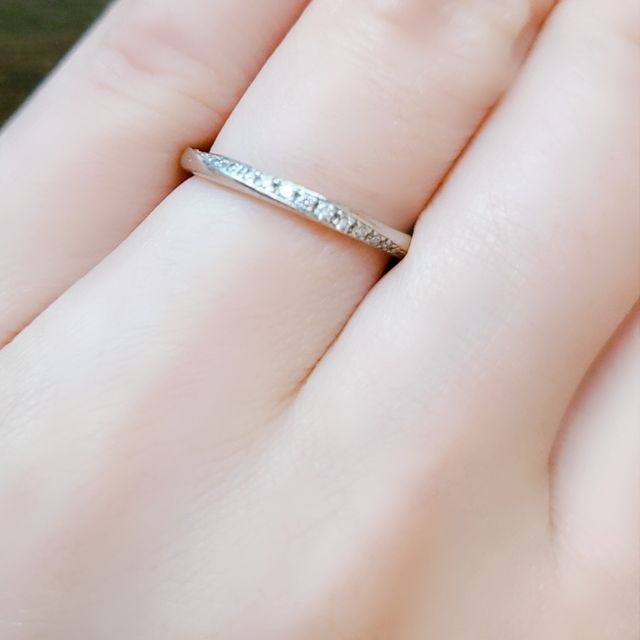 【銀座ダイヤモンドシライシの口コミ】 婚約指輪と重ね付けしたかったので、婚約指輪と同じお店で、デザインが重…