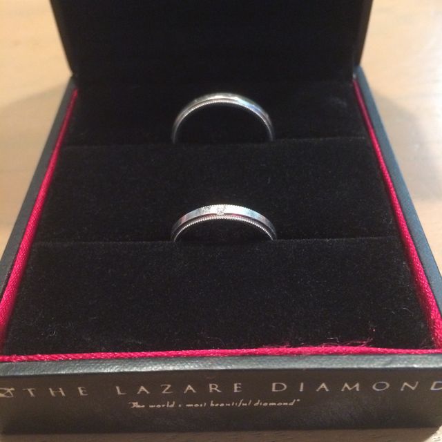 【ラザール ダイヤモンド(LAZARE DIAMOND)の口コミ】 ずっとミル打ちに憧れていて、色々なお店で見比べました。形、デザイン、…