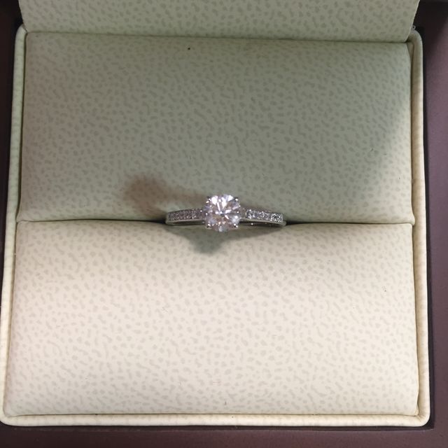 【WATANABE / 卸商社直営　渡辺の口コミ】 ブランドではなく質にこだわりました。希望のカラット数はどうしても予算…