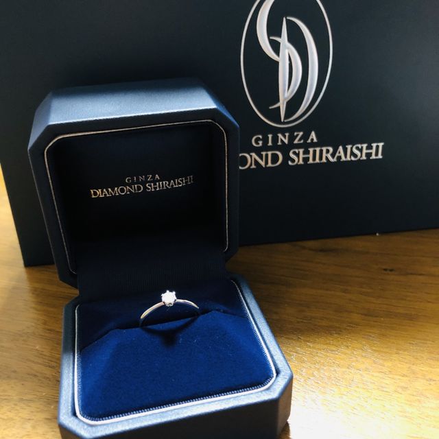 【銀座ダイヤモンドシライシの口コミ】 クリスマスの日に今の旦那さんからプレゼントしてもらいました。わたしが…