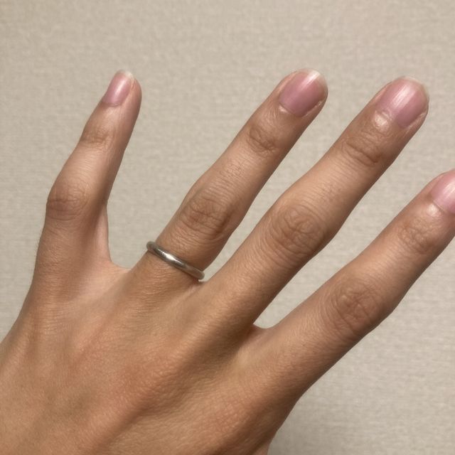 【ringram(リングラム)の口コミ】 【見た目】飽きのこない色を選択したかったので、プラチナにしました。
【…