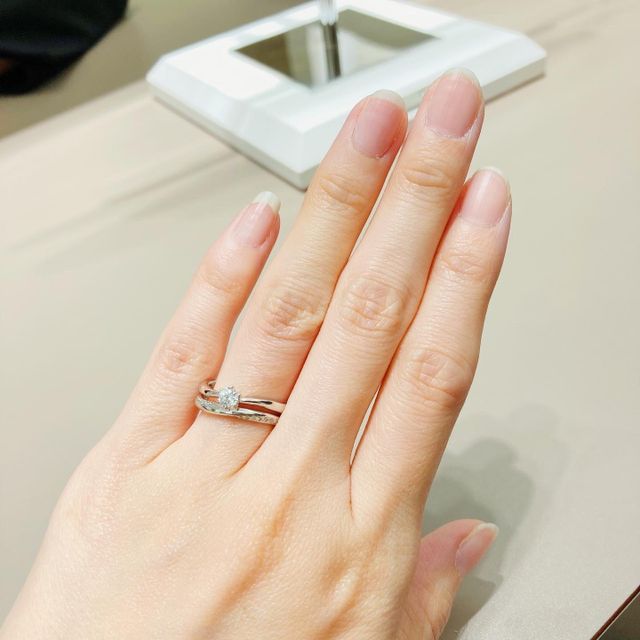【銀座ダイヤモンドシライシの口コミ】 お店に行く前に指輪のデザインを調べてから行き、イメージしてたデザイン…