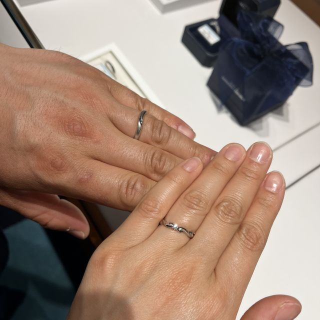 【エクセルコダイヤモンド(EXELCO DIAMOND)の口コミ】 知人がつけていて前から憧れていたからです。ダイヤや指輪の質も良く、永…