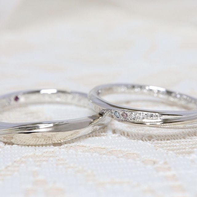 【1122 iifuufu bridal(いい夫婦ブライダル)の口コミ】 様々試し、店員さんから色々提案してもらいながらカスタマイズしたデザイ…