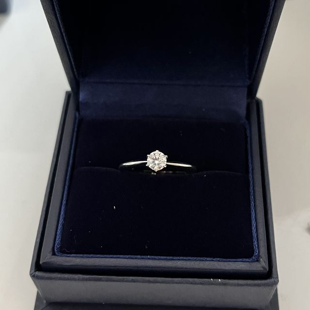 【銀座ダイヤモンドシライシの口コミ】 デザインや形ブランドなど迷って調べたりしていたけど、とりあえずでお店…