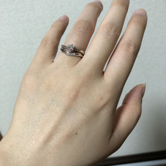 【ケイウノ ブライダル(K.UNO BRIDAL)の口コミ】 担当さんに、ミル打ちという技法があると教えて頂いて、サンプルを見せて…