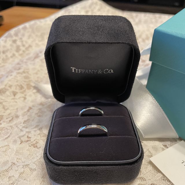 【ティファニー(Tiffany & Co.)の口コミ】 素材はプラチナで、シンプルなデザインがいいという意見が夫と合致してお…