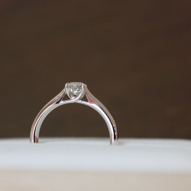 【William-LennyDiamond(ウィリアム・レニー・ダイヤモンド)の口コミ】 突然の彼からのプレゼントだったのでビックリ。
感動して涙が出ました笑っ…