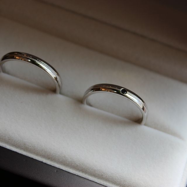 【JewelMIKI(ジュエルミキ)の口コミ】 いろいろと店頭にあった指輪をつけてみましたが、私は細めの指輪が良かっ…