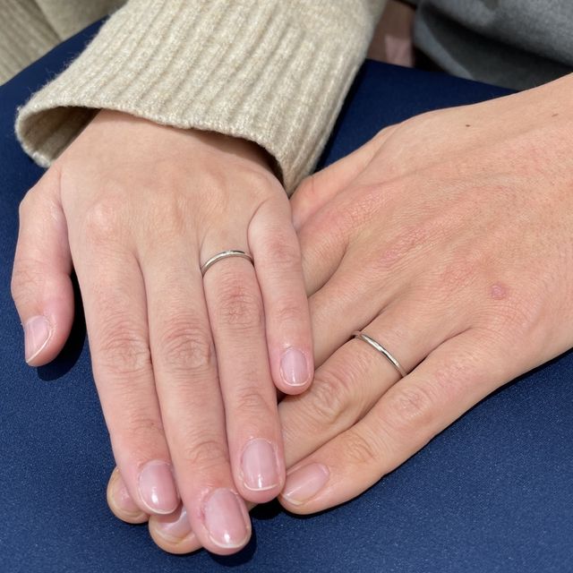 【4℃ BRIDAL(ヨンドシーブライダル)の口コミ】 【指輪のデザインについて】
もともとアクセサリーをつけないので、シンプ…