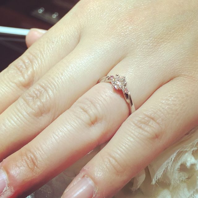 【William-LennyDiamond(ウィリアム・レニー・ダイヤモンド)の口コミ】 せっかくなら、良いダイヤモンドのエンゲージリングをあげようと思い、イ…