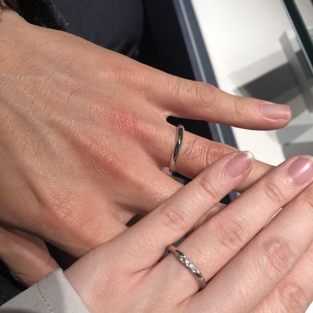 【銀座ダイヤモンドシライシの口コミ】 指輪の見学の2店舗目で行かせていただきました。
大体の自分の好きなデザ…