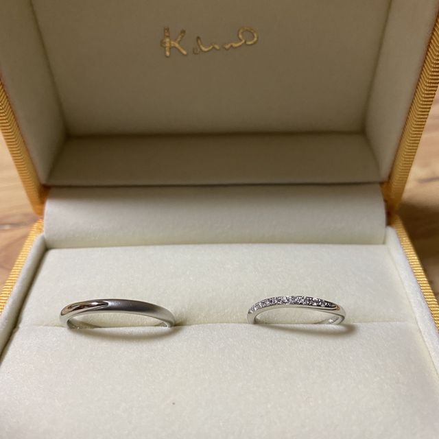 【ケイウノ ブライダル(K.UNO BRIDAL)の口コミ】 価格とデザインがとてもよかったです。刻印のオリジナルデザインにもとて…