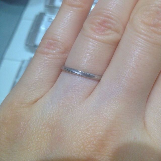 【アイプリモ(I-PRIMO)の口コミ】 初めは、折角だから結婚指輪らしい、可憐な華やかさを求めていろいろ見て…