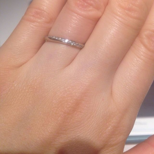 【アイプリモ(I-PRIMO)の口コミ】 初めは、折角だから結婚指輪らしい、可憐な華やかさを求めていろいろ見て…