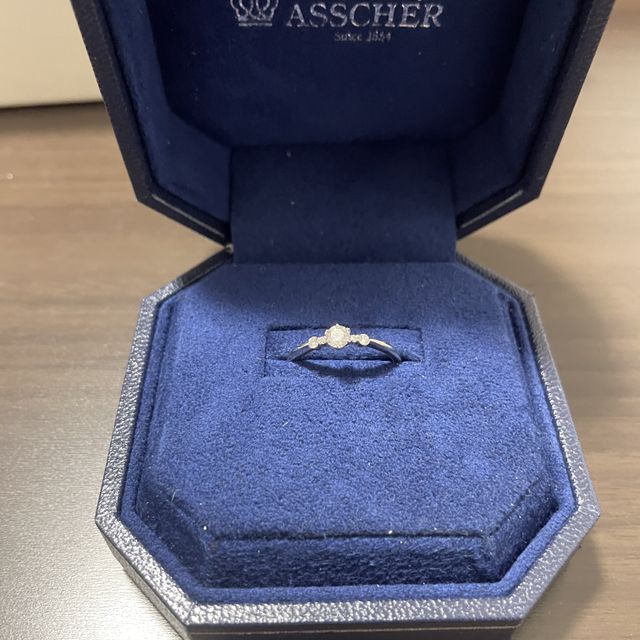 【ROYAL ASSCHER(ロイヤル・アッシャー)の口コミ】 デザインと価格のバランスが良かったです。オランダの由緒あるメーカーの…