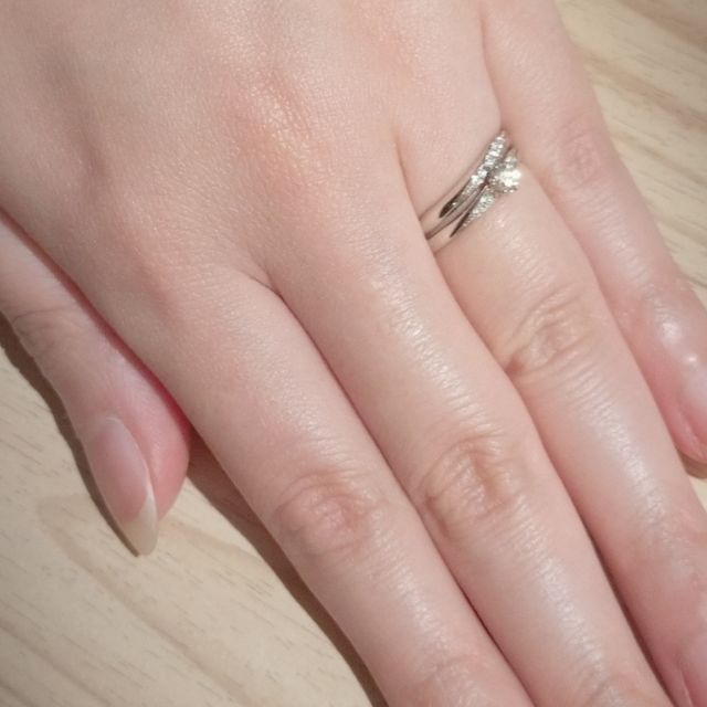 【1122 iifuufu bridal(いい夫婦ブライダル)の口コミ】 色々試着してみましたが、1番心惹かれたのでこちらにしました。あとから気…