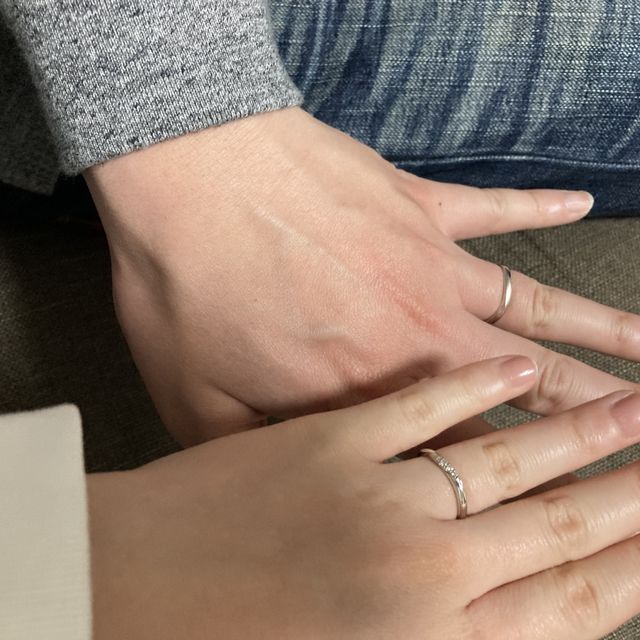 【銀座ダイヤモンドシライシの口コミ】 初めはとにかくシンプルなデザインを考えていたが色々と試着をさせて頂く…