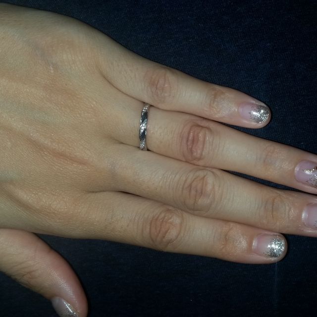 【STAR JEWELRY(スタージュエリー)の口コミ】 何種類も試着させていただきました。
シンプルなものから、デザインのある…