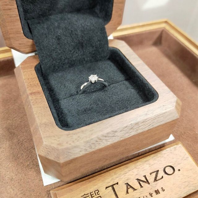 【TANZO.(鍛造指輪)の口コミ】 【指輪のデザイン・テイスト・素材】
・丈夫な鍛造製法のフルオーダー。
…