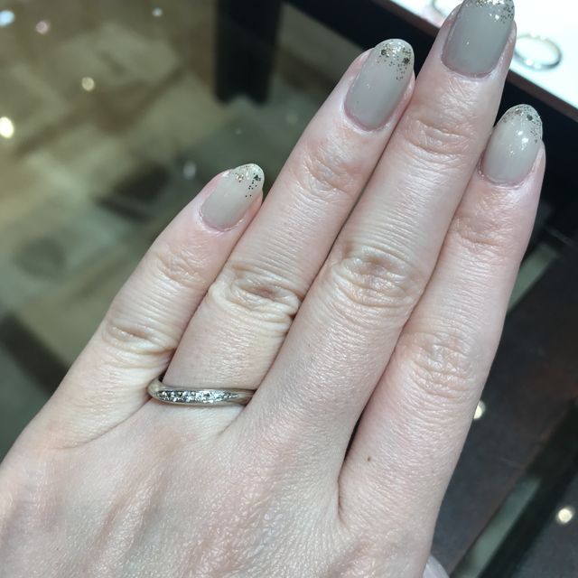 【杢目金屋(もくめがねや)の口コミ】 とにかく人と被らないと思います。そもそも金属を何層にも重ねて作った1枚…