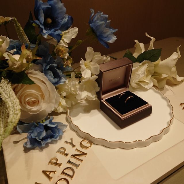 【アイプリモ(I-PRIMO)の口コミ】 いくつか試着をした結果、2人ともイエローゴールドのストレートが気に入り…