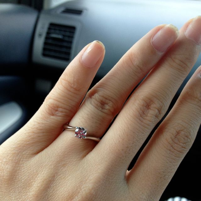 【ラザール ダイヤモンド(LAZARE DIAMOND)の口コミ】 この指輪を選んだ理由はスタイリッシュなデザインであること。普段使いで…