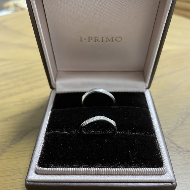 【アイプリモ(I-PRIMO)の口コミ】 ダイヤモンドの輝きがキレイだったのと、私の指に1番あったデザインだった…