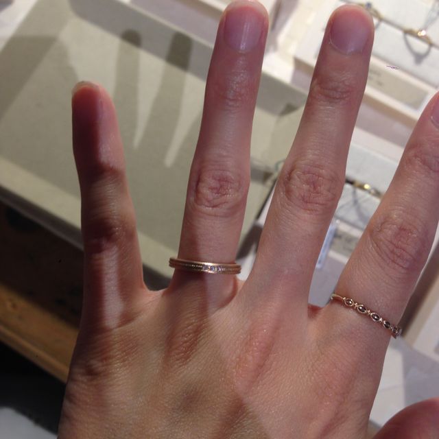 【YUKA HOJO(ユカホウジョウ)の口コミ】 華奢すぎずゴツすぎず、太さが丁度良かったです。
職人さんの手作業で一つ…