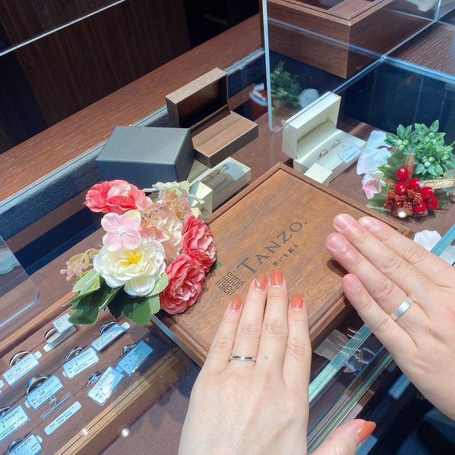 【TANZO.(鍛造指輪)の口コミ】 ・プランナーさんが指輪作りを一緒に楽しんでくださり、
　この方にお願い…