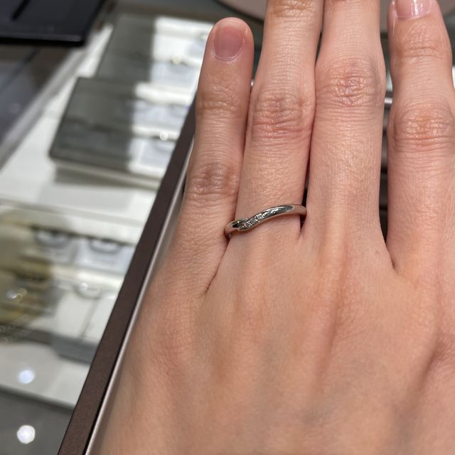 【アイプリモ(I-PRIMO)の口コミ】 本当にたくさんのブライダルリングが揃えられており、迷ってしまうほどで…