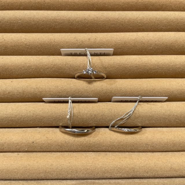 【TRECENTI(トレセンテ)の口コミ】 デザインがシンプルかつ華やかだったので、普段から使いやすく、かつ満足…