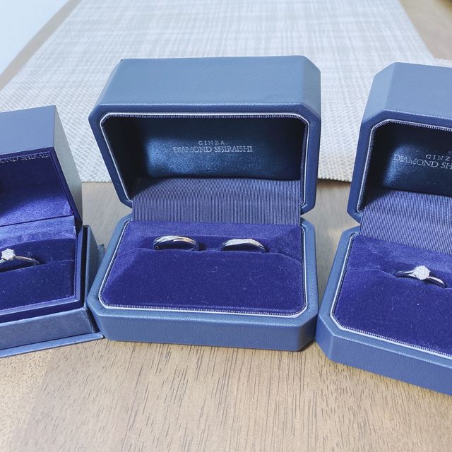 【銀座ダイヤモンドシライシの口コミ】 1番は婚約指輪ときちんとフィットするものがいいと思いました。また結婚指…