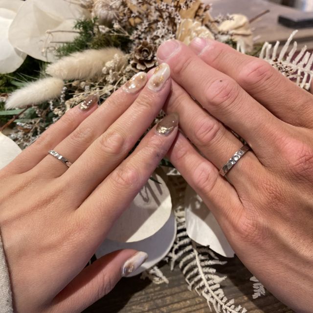 【鎌倉彫金工房の口コミ】 元々手作りがいいねと話しており、結婚指輪を手作り出来る場所を探しまし…