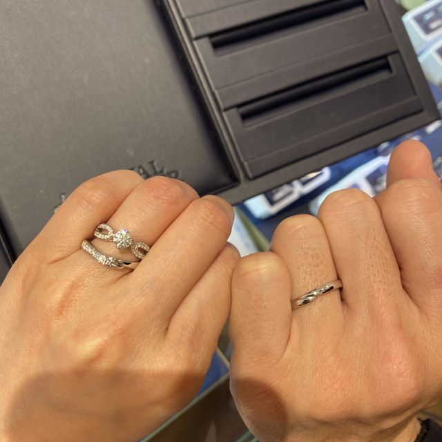 【ROYAL ASSCHER(ロイヤル・アッシャー)の口コミ】 デザインに関してはたくさんのデザインが揃っており、ウェーブ、ストレー…