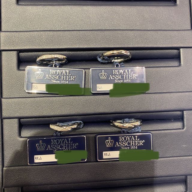 【ROYAL ASSCHER(ロイヤル・アッシャー)の口コミ】 デザインに関してはたくさんのデザインが揃っており、ウェーブ、ストレー…