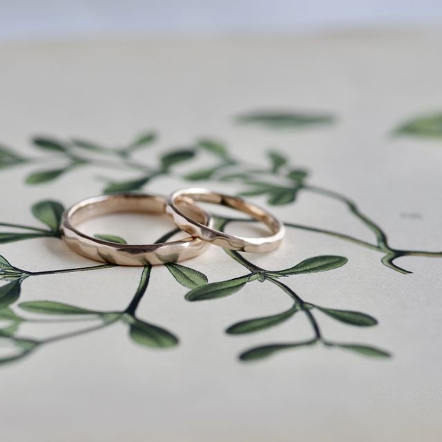 【hitotsuchi(ヒトツチ)の口コミ】 結婚指輪だったので、どこでも手に入るようなものではなく、1点ものが良か…