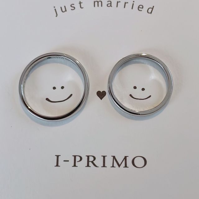 【アイプリモ(I-PRIMO)の口コミ】 シンプル過ぎず派手すぎないデザイン。ストレートだが斜めに線が入ってい…