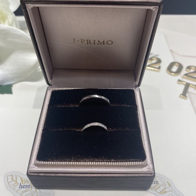 【アイプリモ(I-PRIMO)の口コミ】 デザインと着け心地で決めました。
デザインはシンプルですが、きりかえの…