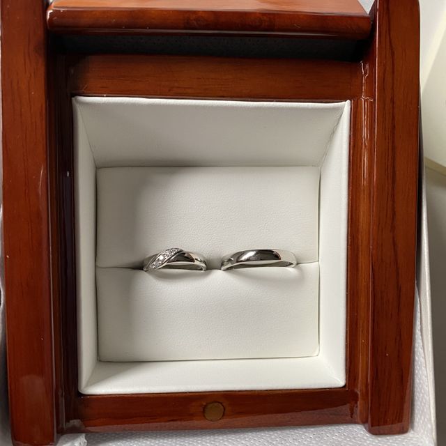 【YUKIZAKI BRIDAL(ユキザキブライダル)の口コミ】 価格も他とそこまで差がなかったので、デザイン重視で決めました。もとも…