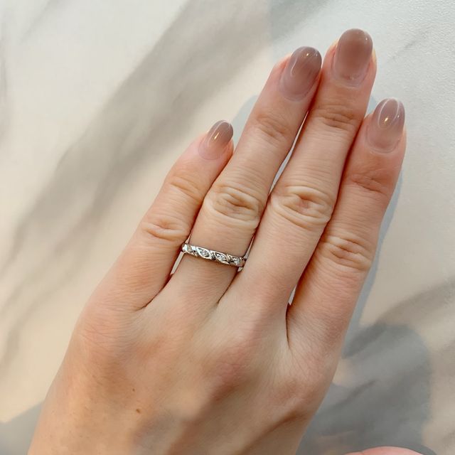 【ショーメ(CHAUMET)の口コミ】 彼の希望でなるべくシンプルなデザインの結婚指輪を探していたため、最も…