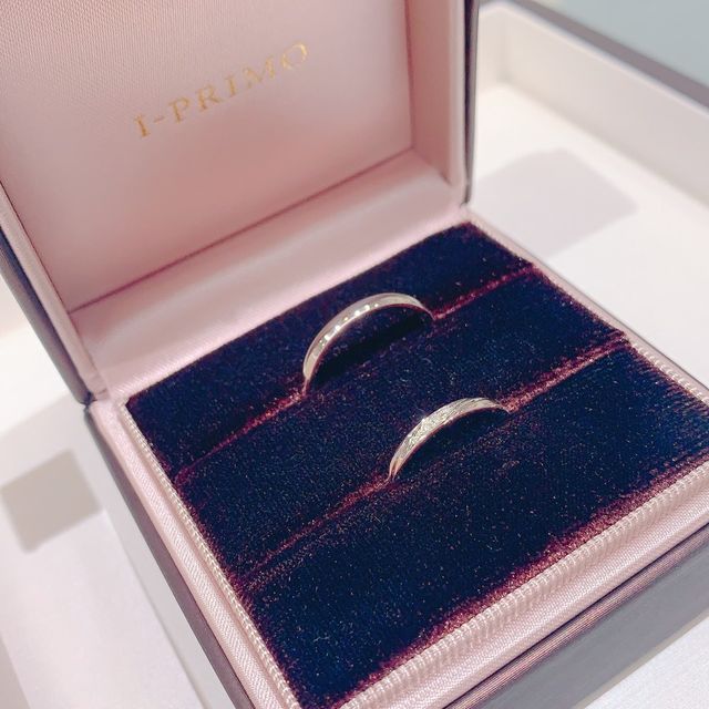 【アイプリモ(I-PRIMO)の口コミ】 シンプルすぎず、派手すぎずというデザインで探しており、ダイヤが3つ着い…