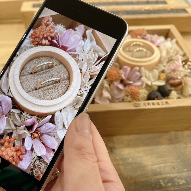 【鎌倉彫金工房の口コミ】 もともとシンプルなのが良かったのと、お洒落なゴールドが希望でした。ゴ…